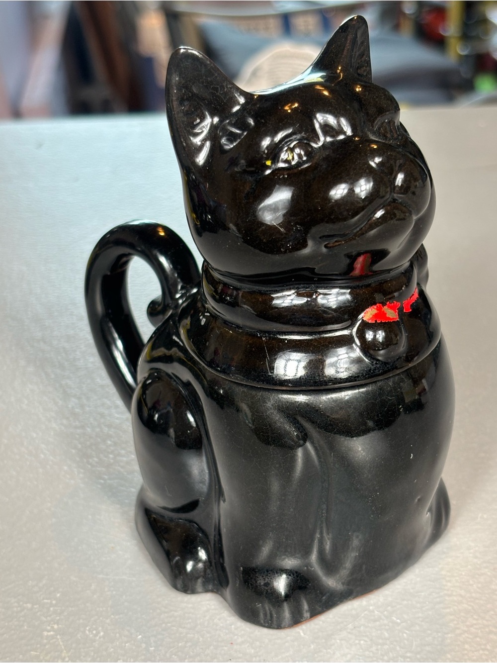 Black Ceramic Cat Mug Cup with Removable Lid Red Bow Unbranded 5.25”
